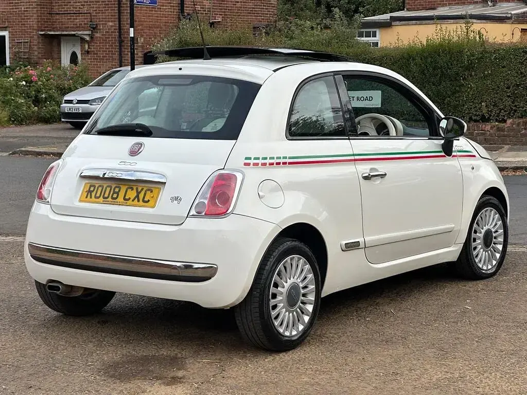 Used Fiat 500 Lounge 2008 White Hatchback