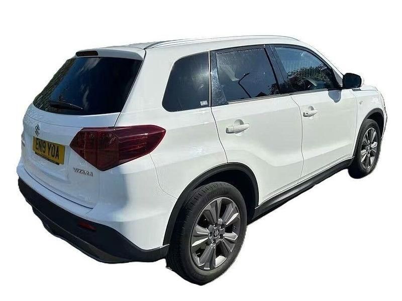 Used Suzuki Vitara SZ-T 111 HP (81 kW) 2019 White SUV