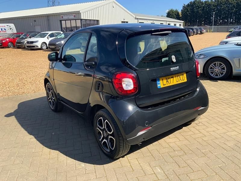 Begagnad Smart ForTwo Coupé Prime 2017 Svart Sportkupé