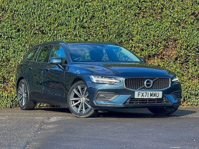 Used Volvo V60 Momentum 163 HP (119 kW) 2021 Blue Estate