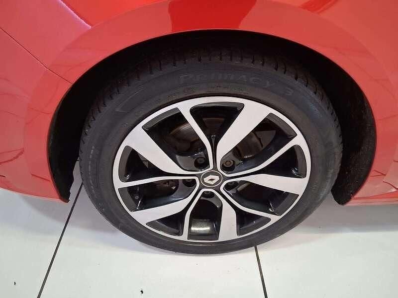 Used Renault Mégane IV Iconic 2019 Red Hatchback