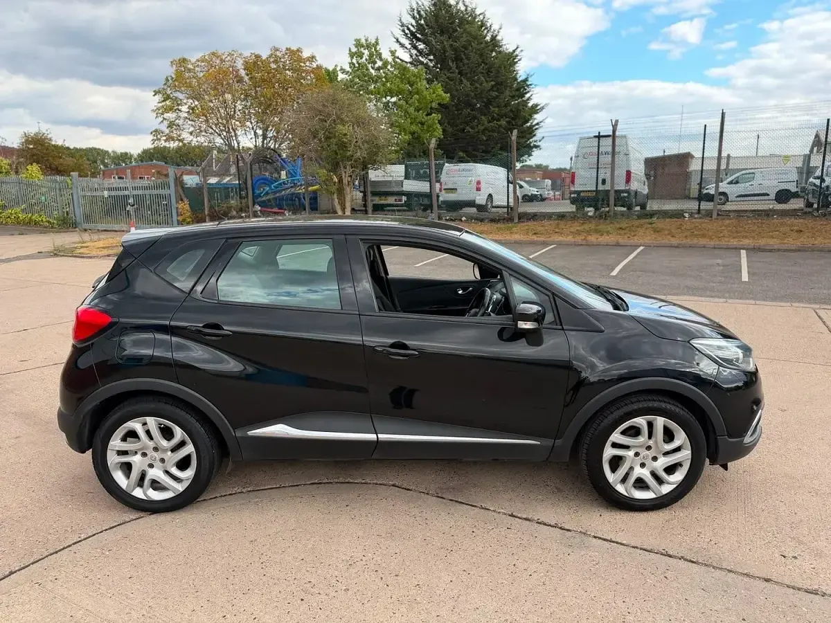 Used Renault Captur Dynamique 2014 Black SUV
