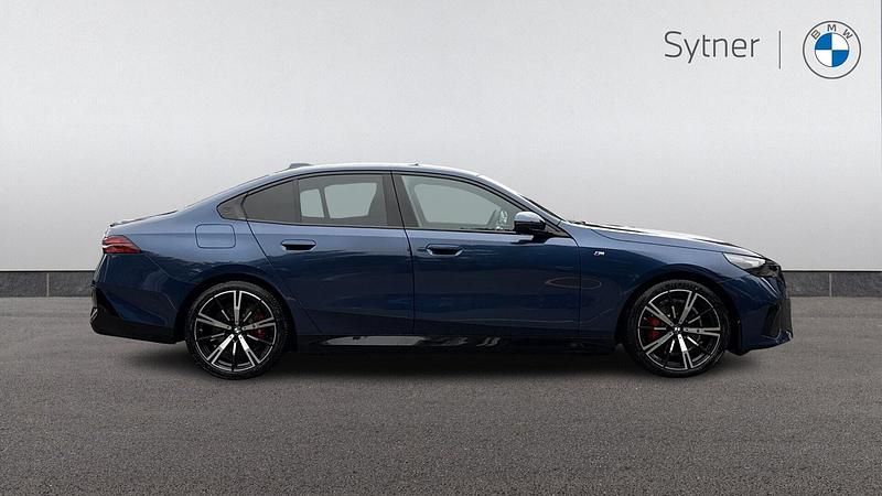Used BMW 530e M Sport 295 HP (216 kW) 2025 Blue