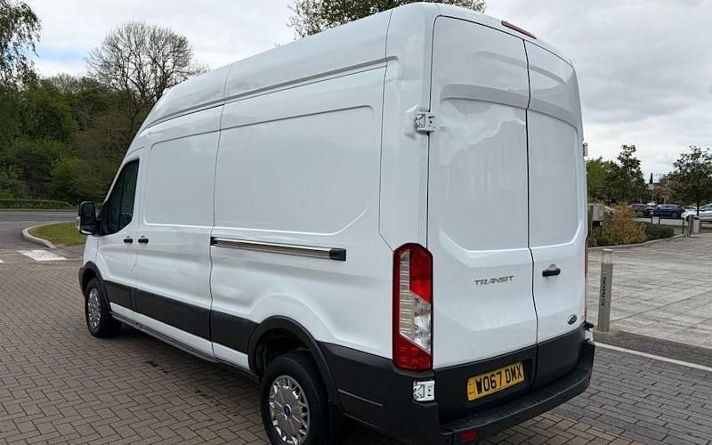 Usado Ford Transit 131 HP (96 kW) 2018 Branco Van