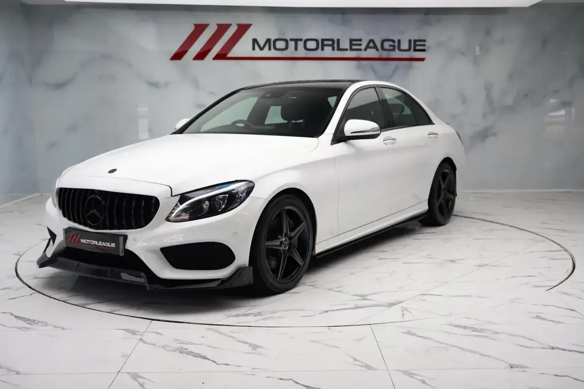 Used Mercedes C250 AMG Line Premium Plus 204 HP (150 kW) 2016 White Sedan