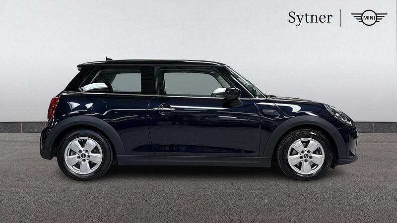 Used Mini Cooper Classic 134 HP (98 kW) 2022 Black Hatchback
