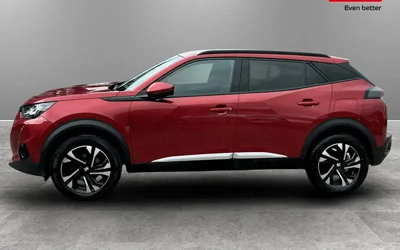 Gebraucht Peugeot 2008 Allure Premium 131 PS (96 kW) 2022 SUV