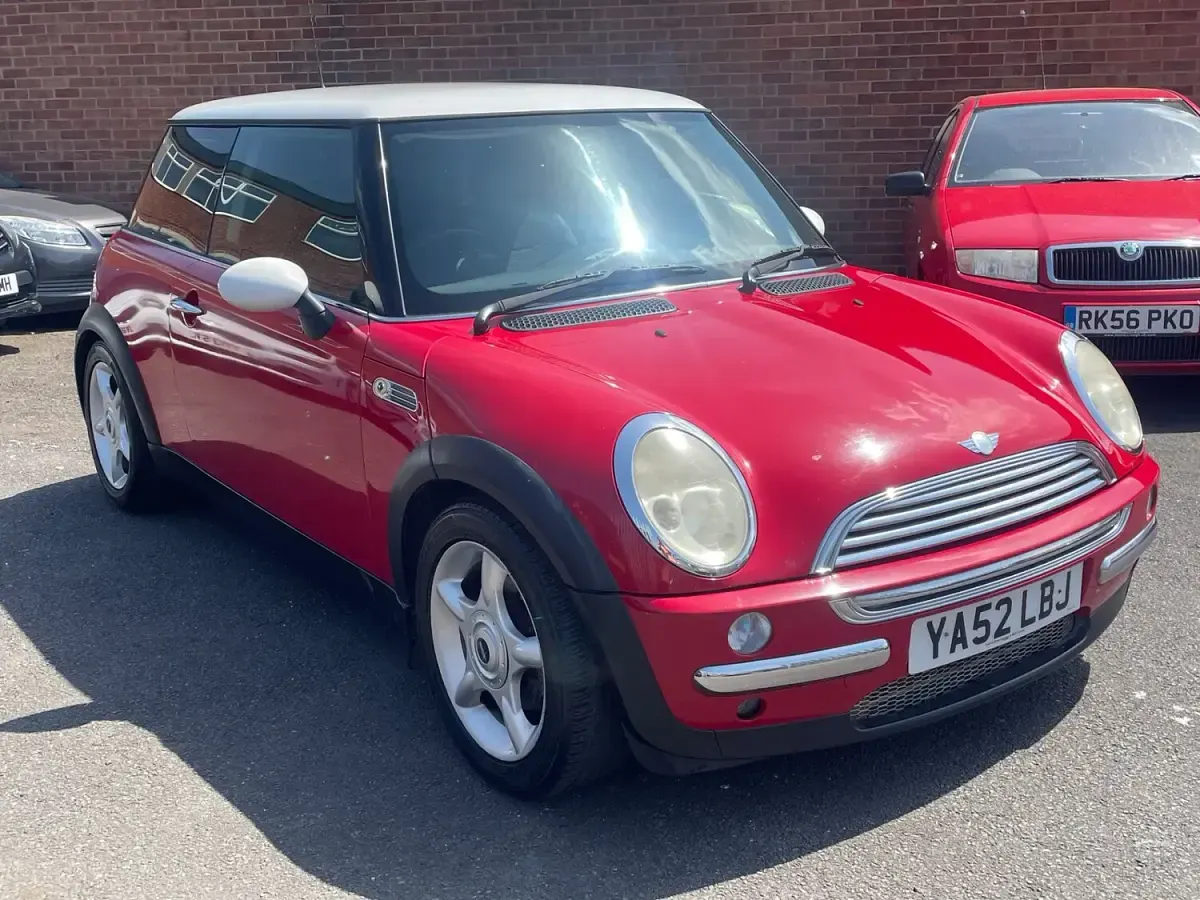 Used Mini John Cooper Works Hatch 115 HP (84 kW) 2003 Red Hatchback
