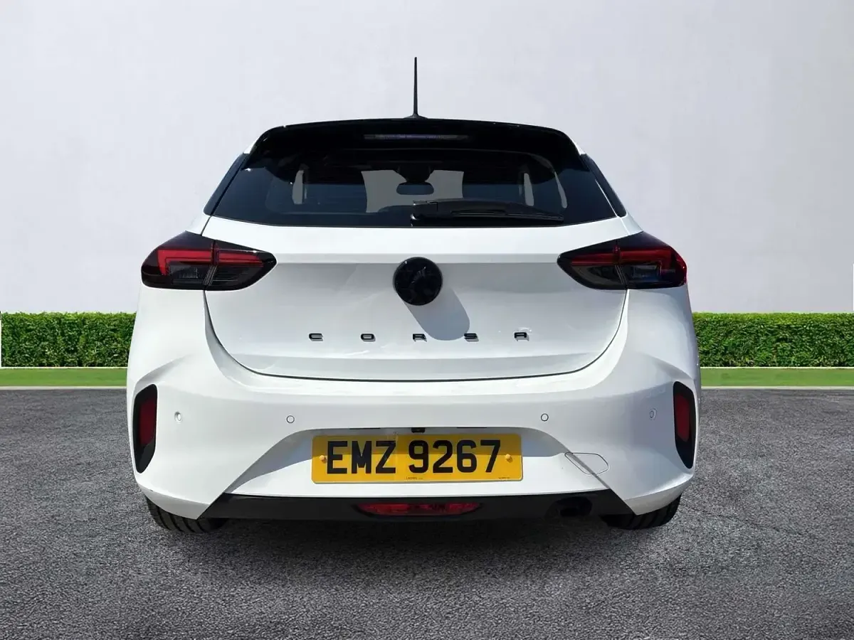 Used Vauxhall Corsa 75 HP (55 kW) 2024 White Hatchback