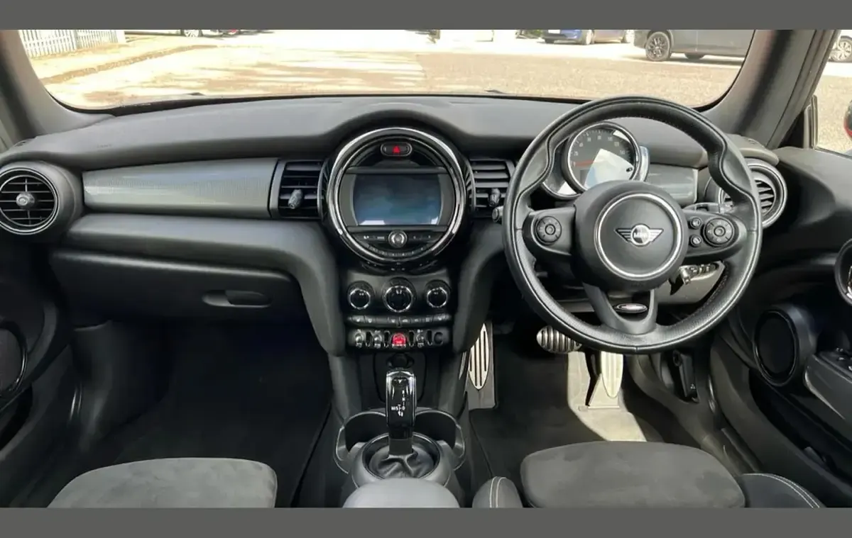 Used Mini Cooper Sport 134 HP (98 kW) 2019 Orange Hatchback