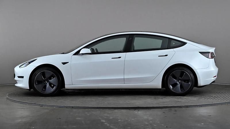 Used Tesla Model 3 Long Range AWD 258 kW (351 HP) 2021 White Sedan