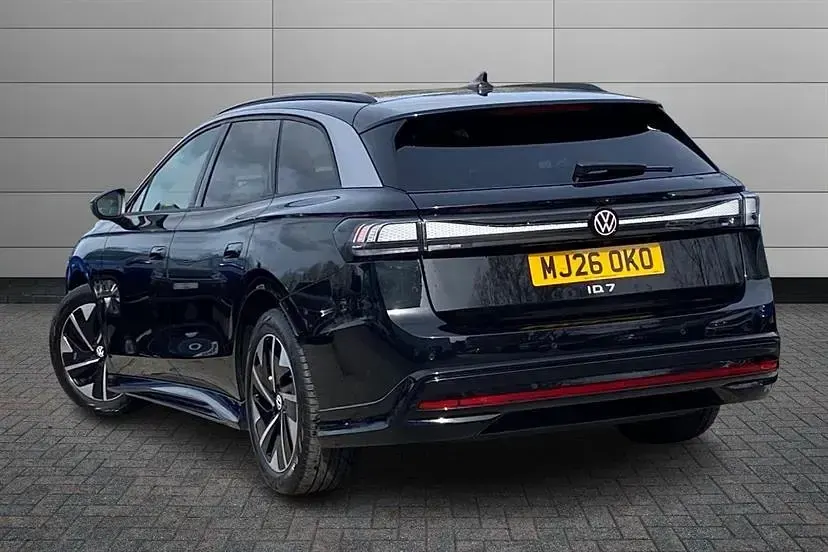 Usado VW ID.7 Pro 210 kW (286 HP) 2026 Preto Carrinha