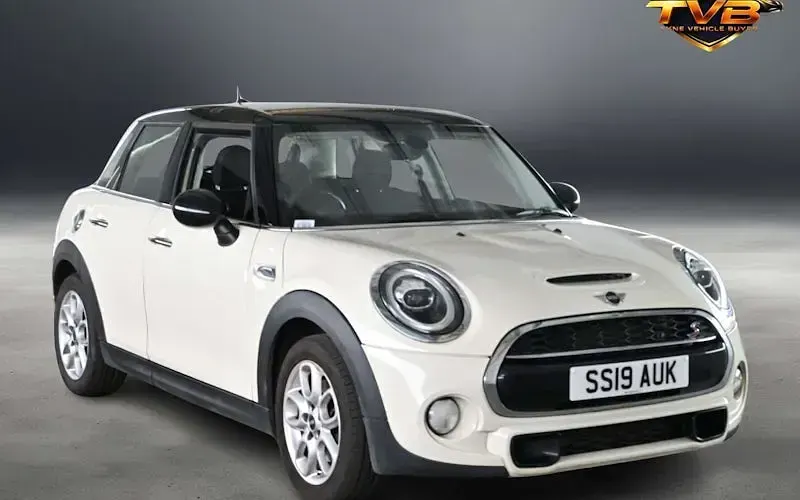 Used Mini Cooper S Classic 192 HP (141 kW) 2019 Hatchback