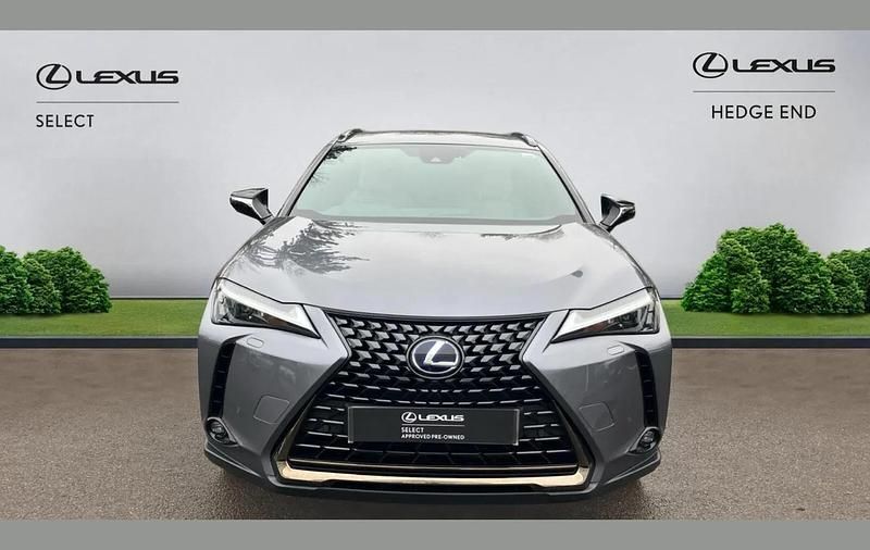 Used Lexus UX 250h 180 HP (132 kW) 2022 Grey SUV