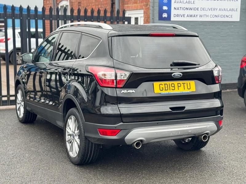 Used Ford Kuga Titanium 150 HP (110 kW) 2019 Black SUV