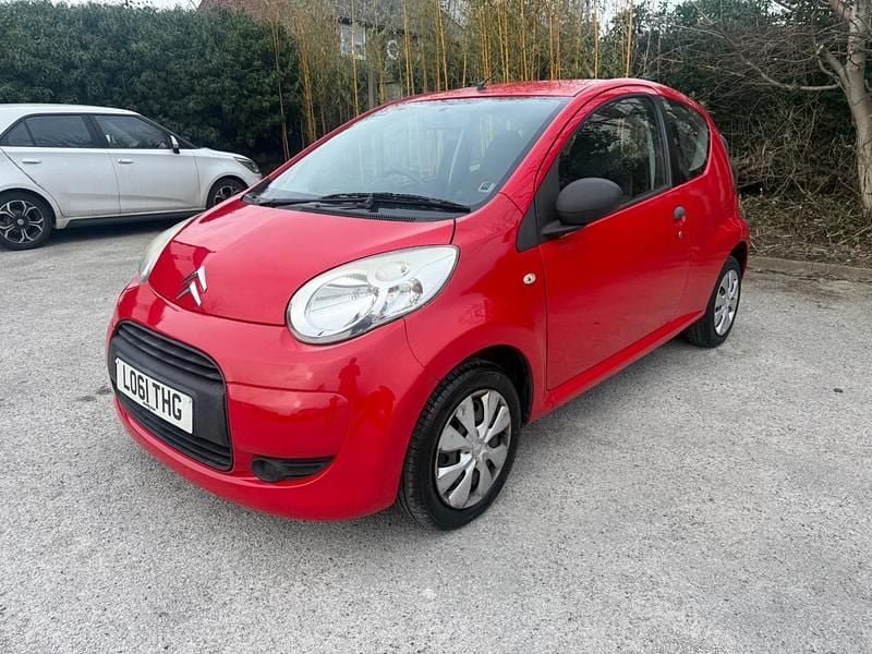 Used Citroën C1 VTR Sport 68 HP (50 kW) 2011 Red Hatchback