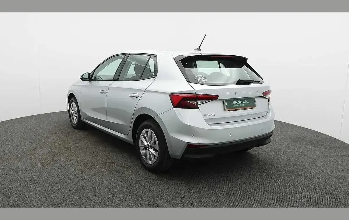 Used Skoda Fabia SE 116 HP (85 kW) 2025 Brilliant silver metallic Hatchback