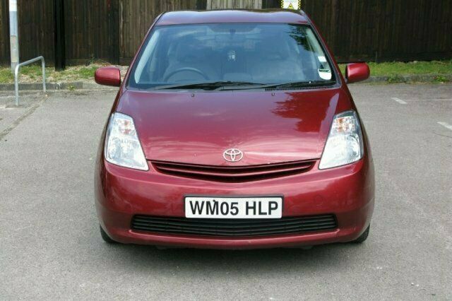 Used Toyota Prius 76 HP (55 kW) 2005 Hatchback