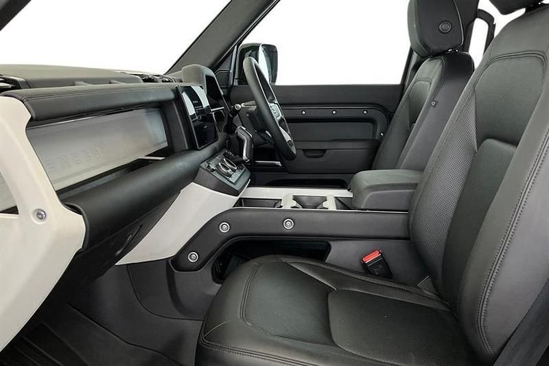 Used Land Rover Defender S 250 HP (183 kW) 2025 Carpathian grey SUV