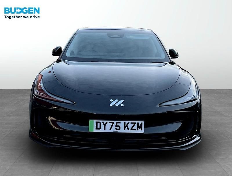 Used MG IM5 216 kW (295 HP) 2025 Black Hatchback