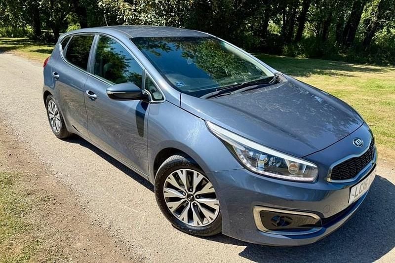 Blue Used 2016 Kia Ceed 3 Hatchback | £3,990 (Good price) - Image 1/1