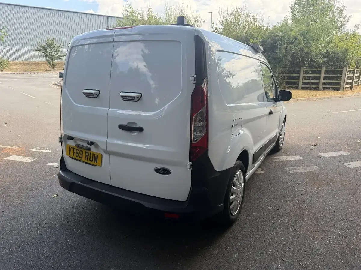 Used Ford Transit Connect 2019 White MPV