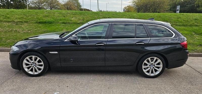Black Used 2014 BMW 520 Comfort Edition Estate | £5,995 (Fair price) - Image 1/4