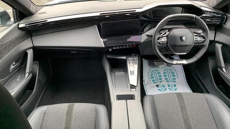 Second-hand Peugeot 308 SW GT 134 CP (98 kW) 2025 Alb Break