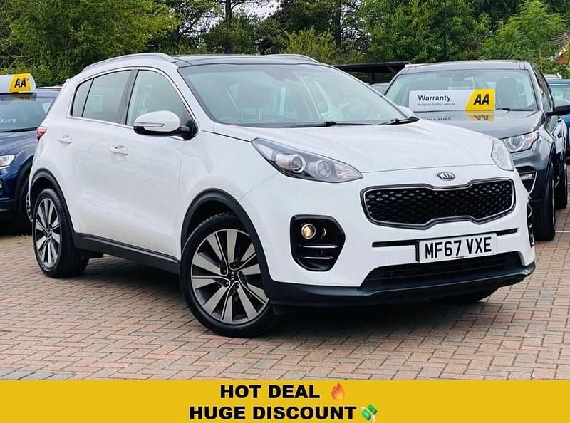 White Used 2017 Kia Sportage 3 SUV | £10,440 (Fair price) - Image 1/4
