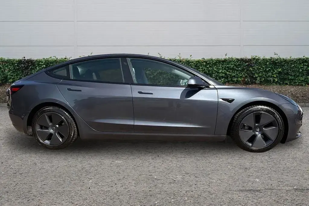 Used Tesla Model 3 Long Range AWD 366 kW (498 HP) 2021 Sedan