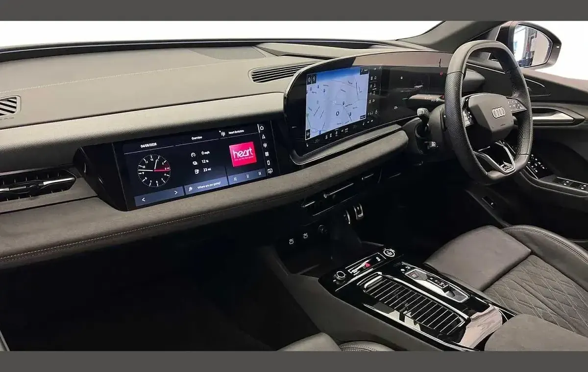 Used Audi Q6 e-tron Advanced 284 kW (387 HP) 2025 Black SUV