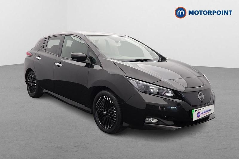 Black Used 2022 Nissan Leaf N-Connecta Hatchback | £10,399 (Fair price) - Image 1/4