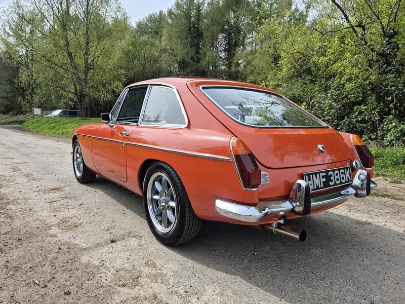 Used MG B GT 1971 Orange Coupe
