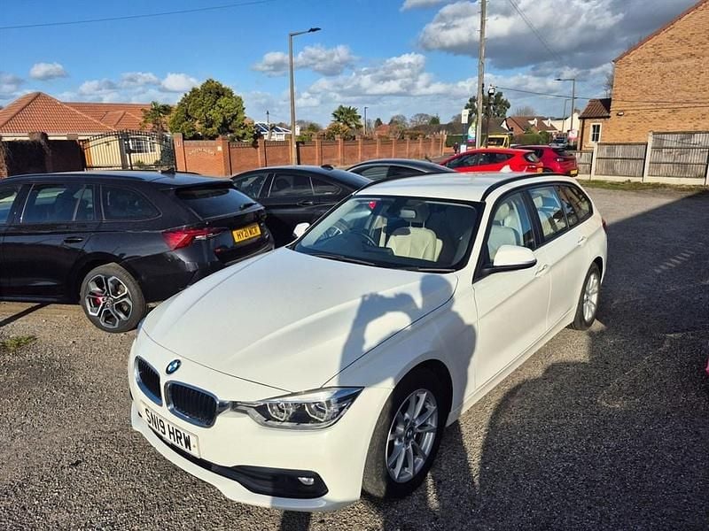 Used BMW 320 Efficient Dynamics 2019 White Estate