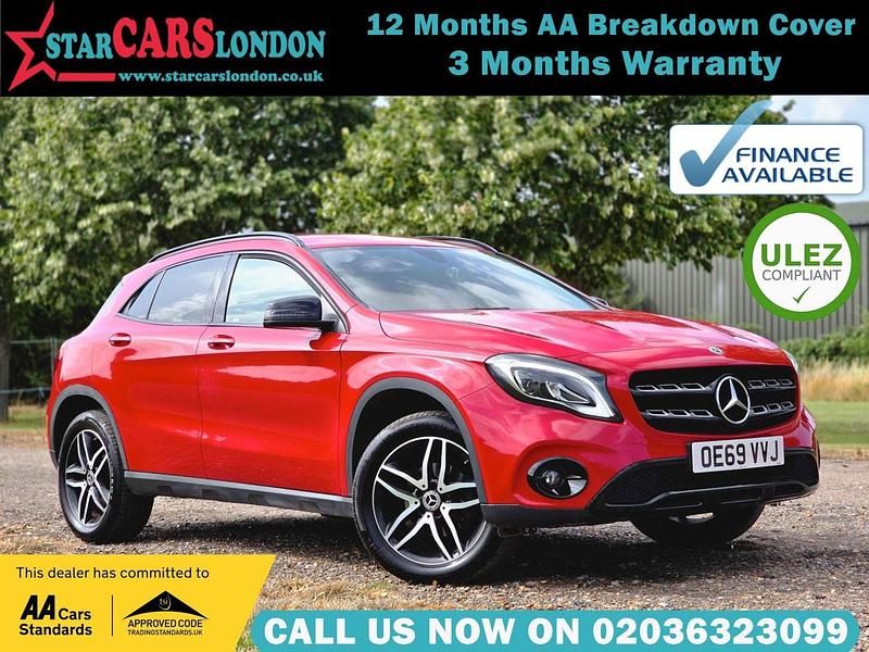 Used Mercedes GLA180 Urban 122 HP (89 kW) 2019 Red SUV