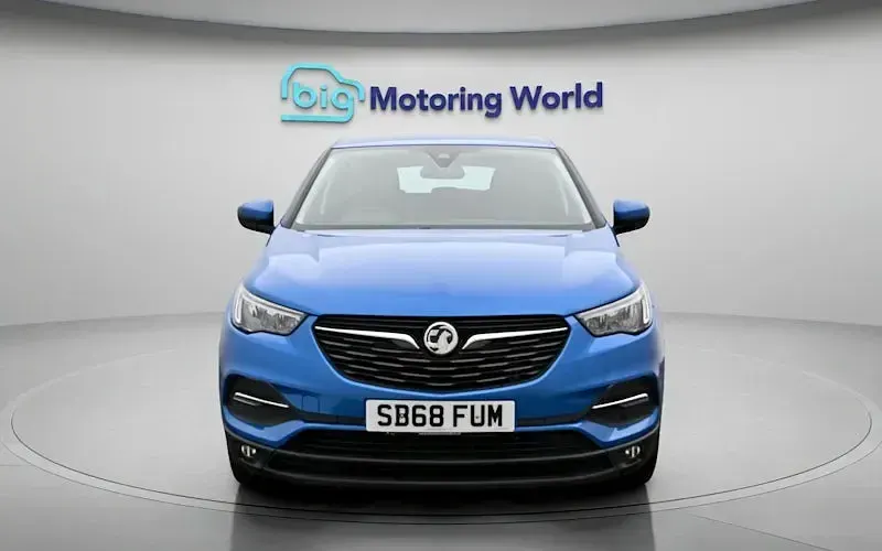 Used Vauxhall Grandland X S 131 HP (96 kW) 2019 Blue SUV