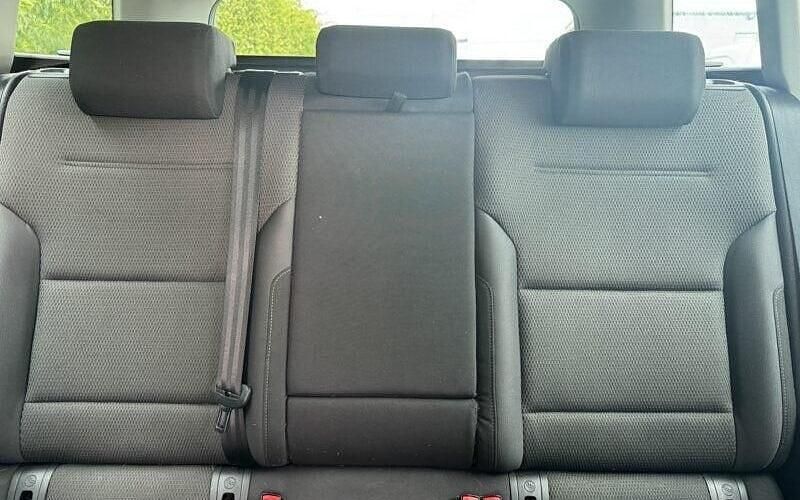 Second-hand VW Golf VII Edition 116 CP (85 kW) 2020 Negru Break