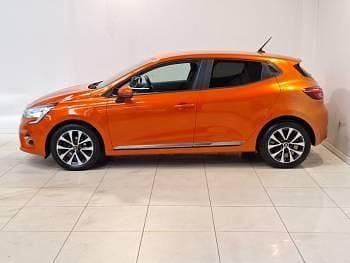 Used Renault Clio V Iconic 100 HP (73 kW) 2020 Orange Hatchback