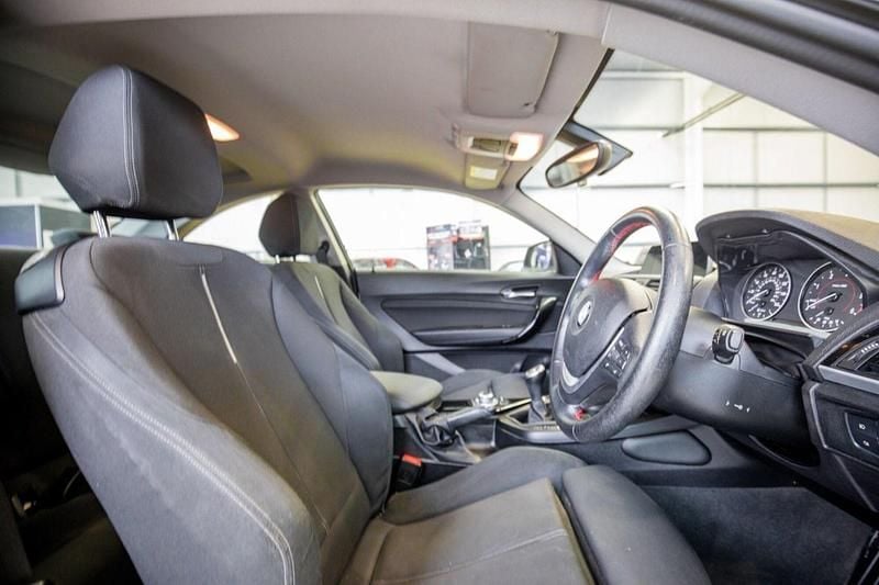 Used BMW 218 Sport Line 2015 White Coupe