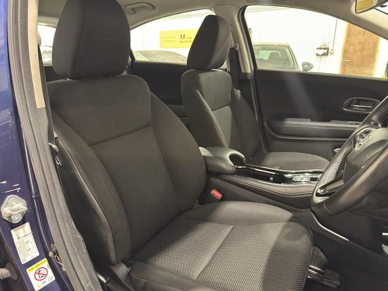 Used Honda HR-V SE 120 HP (88 kW) 2018 Blue SUV