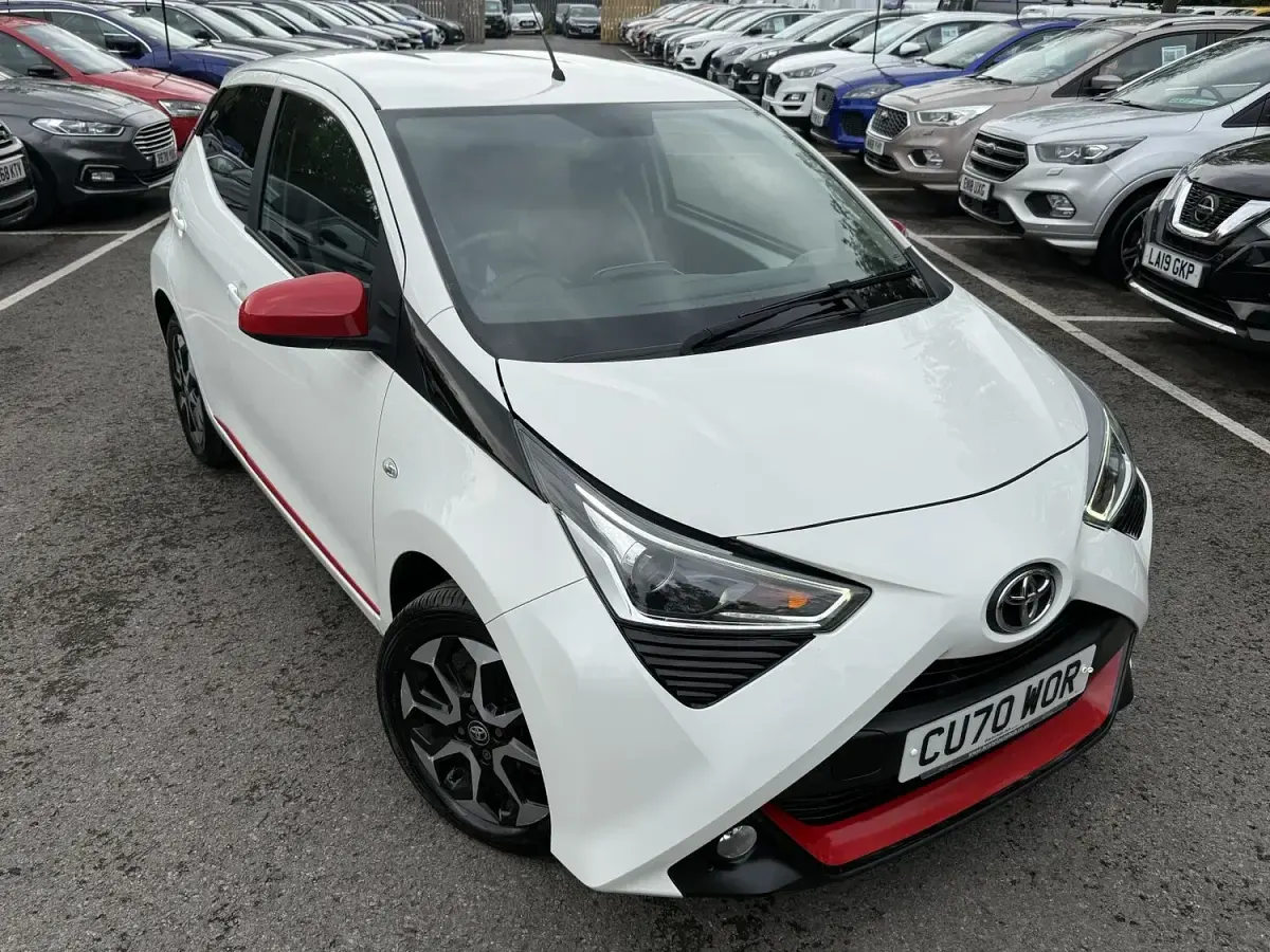 Used Toyota Aygo Trend 2020 White Hatchback