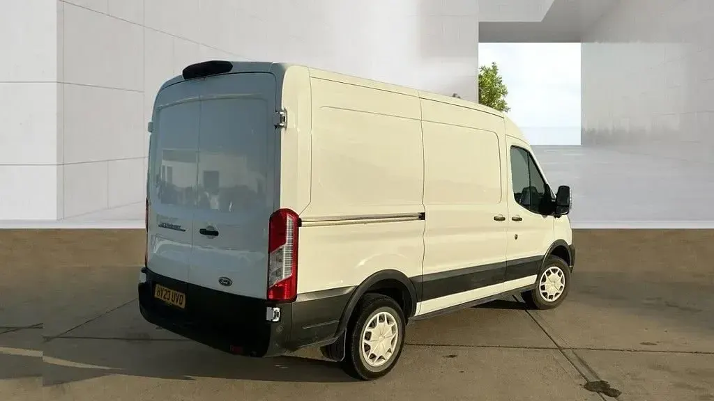 Used Ford E-Transit Trend 197 kW (269 HP) 2023 White Van