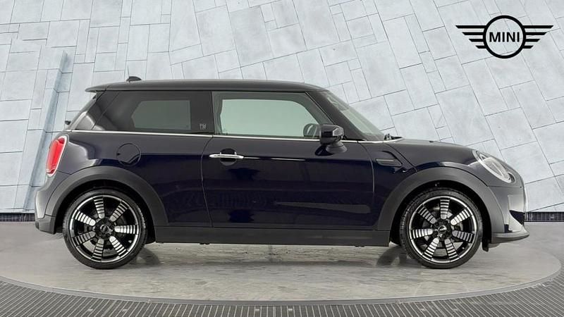 Used Mini Cooper Exclusive 134 HP (98 kW) 2023 Black Hatchback