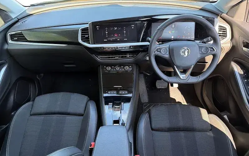 Used Vauxhall Grandland X 224 HP (164 kW) 2024 Black SUV
