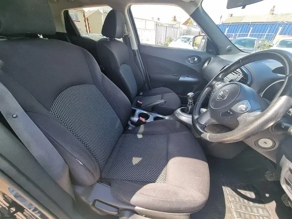 Used Nissan Juke Acenta 115 HP (84 kW) 2016 Black SUV