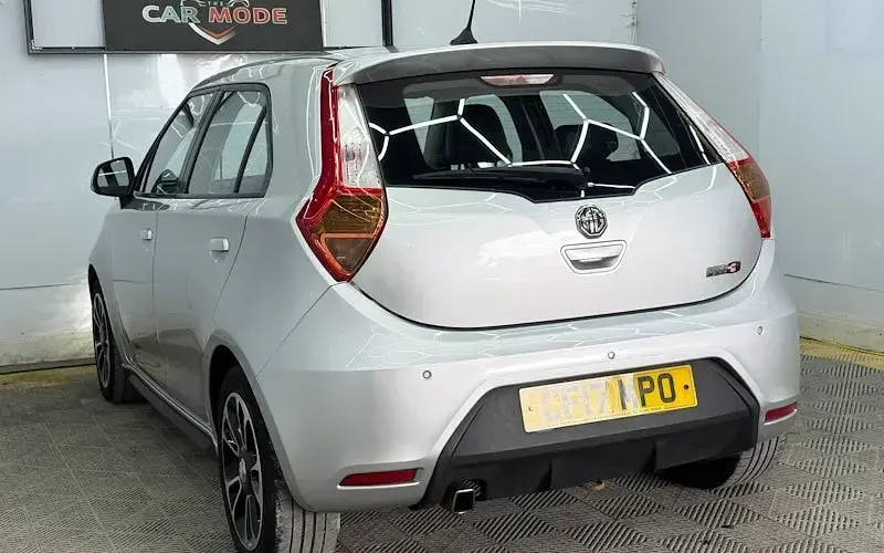 Used MG MG3 106 HP (77 kW) 2017 Silver Hatchback