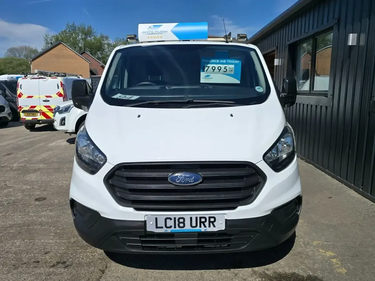 Begagnad Ford Transit Custom 105 HK (77 kW) 2018 Vit Van
