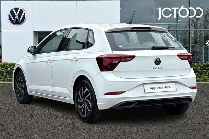 Used VW Polo Life 95 HP (69 kW) 2024 White Hatchback