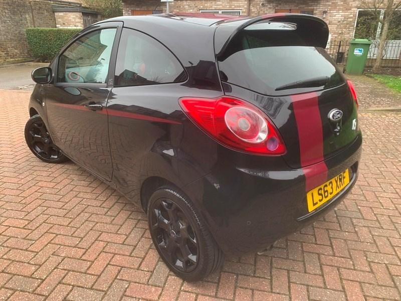Used Ford Ka 69 HP (50 kW) 2013 Black Hatchback