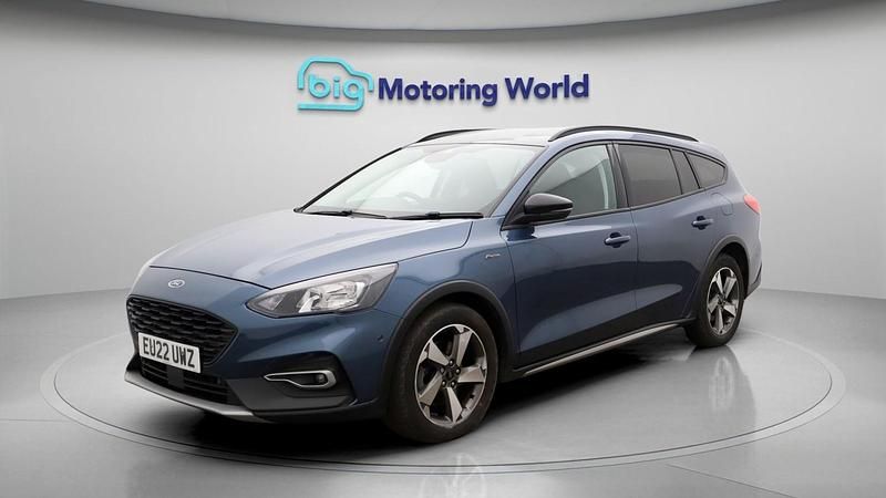 Used Ford Focus Active 155 HP (114 kW) 2021 Blue Estate